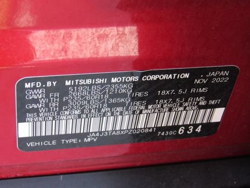 Used 2023 Mitsubishi Outlander ES FWD image 22