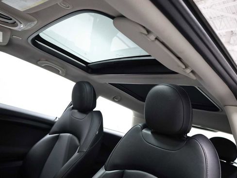 Used 2015 MINI Cooper 2-Door Hardtop image 19
