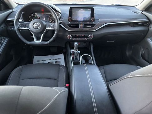 Used 2024 Nissan Altima 2.5 SV image 28