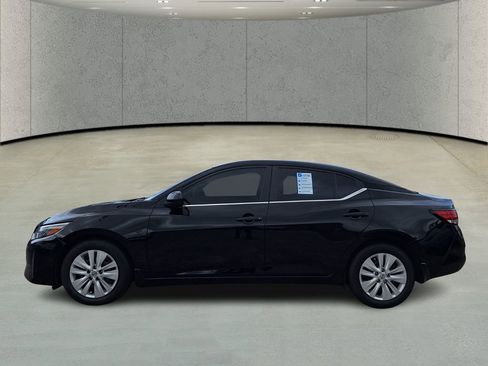 Used 2024 Nissan Sentra S FWD image 8