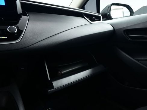 Used 2025 Toyota Corolla LE image 25