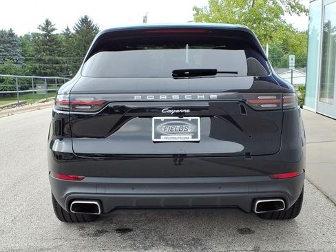Used 2022 Porsche Cayenne AWD/4WD image 4