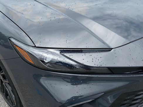 Used 2026 Toyota Camry SE FWD image 34