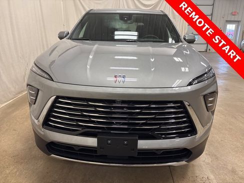 Used 2025 Buick Enclave Preferred image 9