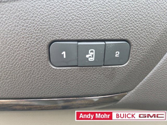 Used 2016 GMC Acadia Denali AWD/4WD image 30