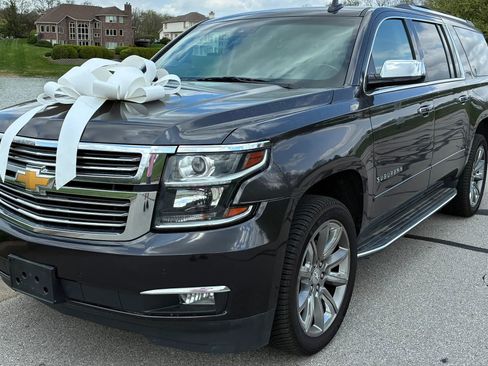 Used 2017 Chevrolet Suburban Premier AWD/4WD image 1