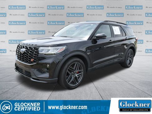 Used 2025 Ford Explorer ST AWD/4WD image 1