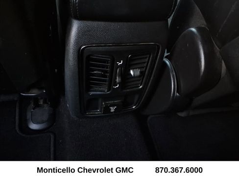Used 2020 Jeep Grand Cherokee Altitude image 12