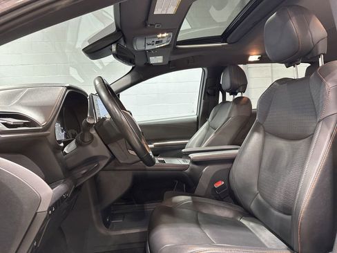 Certified 2022 Toyota Sienna XSE w/ XSE Plus Package image 14