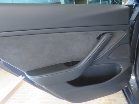 Used 2019 Tesla Model 3 Performance AWD/4WD image 18