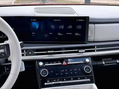 Used 2025 Hyundai Santa Fe SEL image 6