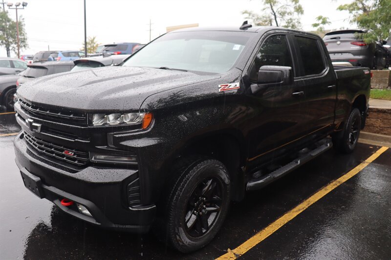 Used 2020 Chevrolet Silverado 1500 LT Trail Boss w/ Convenience Package AWD/4WD image 3