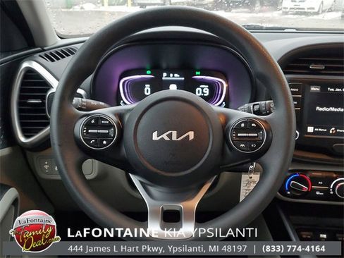 Certified 2025 Kia Soul LX image 27