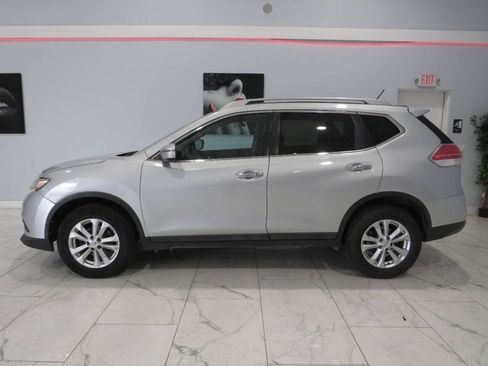 Used 2016 Nissan Rogue SV w/ SV Moonroof Package AWD/4WD image 6