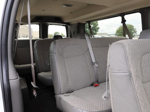 Used 2025 Chevrolet Express 3500 LT w/ LT Preferred Equipment Group image 15