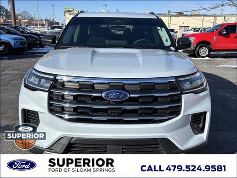 Used 2025 Ford Explorer Active image 13