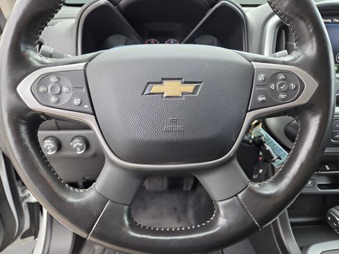 Used 2019 Chevrolet Colorado LT w/ LT Convenience Package image 10