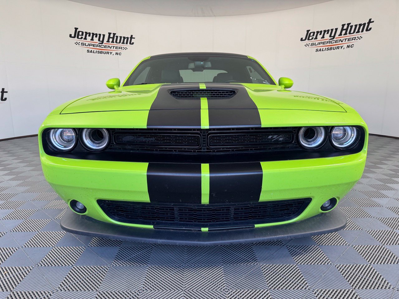 Used 2023 Dodge Challenger R/T w/ Plus Package RWD image 5