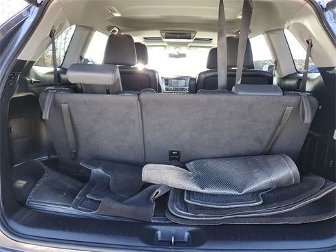 Used 2016 Toyota Highlander Limited image 9