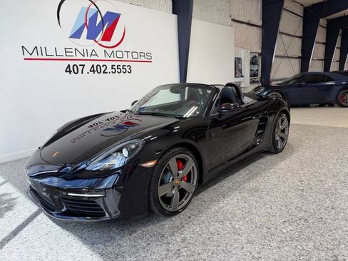 Used 2018 Porsche 718 Boxster S RWD image 18