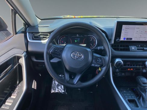 Certified 2025 Toyota RAV4 LE AWD/4WD image 12