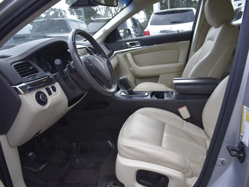 Used 2014 Lincoln MKS FWD image 6
