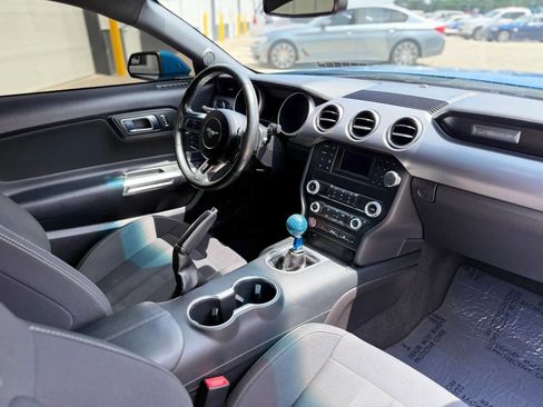 Used 2019 Ford Mustang GT RWD image 21