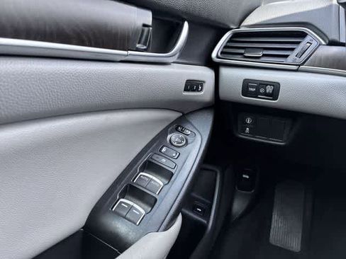 Used 2019 Honda Accord EX-L image 41