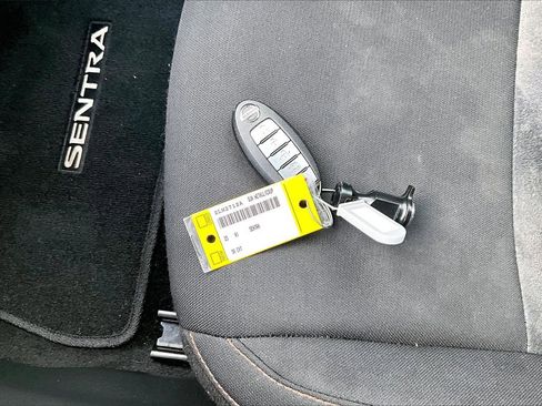 Used 2023 Nissan Sentra SR w/ Midnight Edition Package image 30