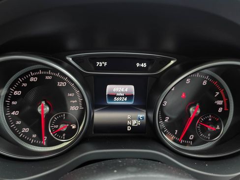 Used 2019 Mercedes-Benz GLA 250 4MATIC image 27