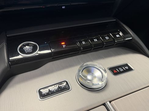 Used 2025 Lincoln Navigator L Reserve AWD/4WD image 14