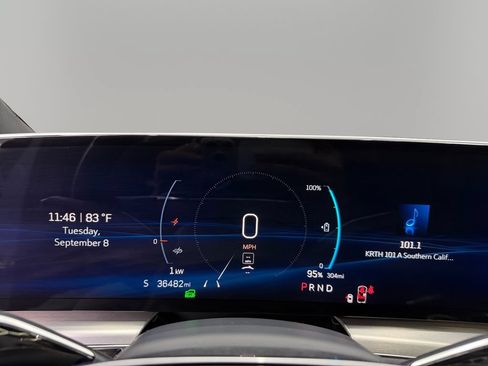Used 2024 Cadillac Lyriq Sport RWD image 22