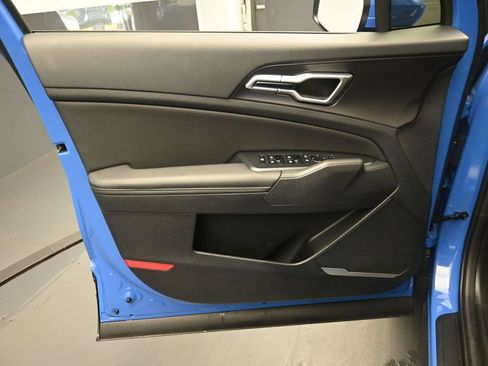 Used 2026 Kia Sportage EX FWD image 22
