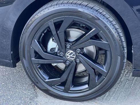 New 2026 Volkswagen Jetta SE image 10