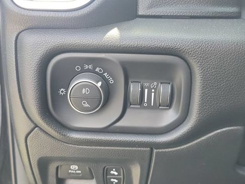 Used 2024 RAM 1500 Laramie AWD/4WD image 35