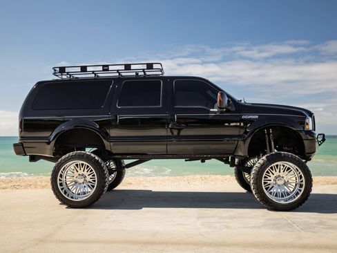 Used 2005 Ford Excursion Eddie Bauer AWD/4WD image 5