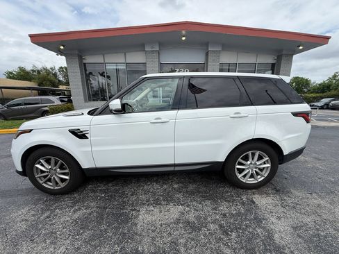 Used 2018 Land Rover Range Rover Sport SE AWD/4WD image 11