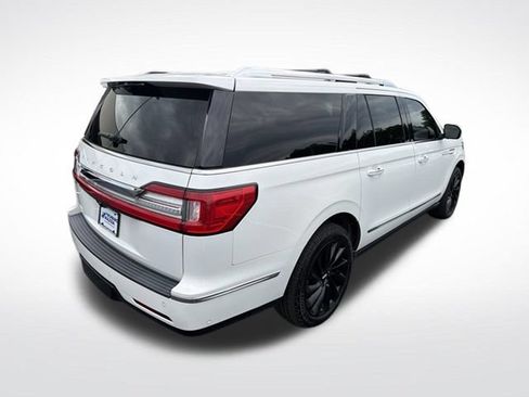 Used 2021 Lincoln Navigator L Reserve AWD/4WD image 7