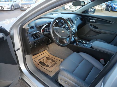 Used 2019 Chevrolet Impala LT image 9