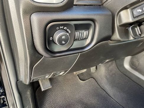 Used 2024 RAM 2500 Laramie image 30