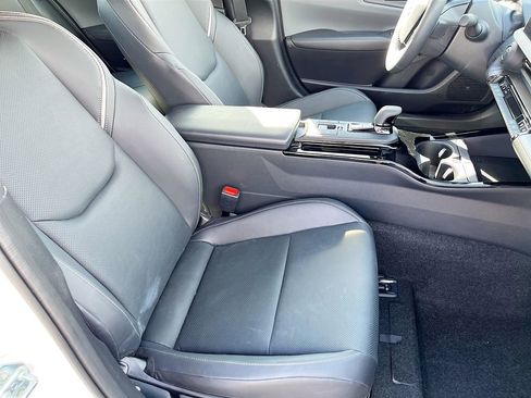 Used 2026 Toyota Prius Limited image 26