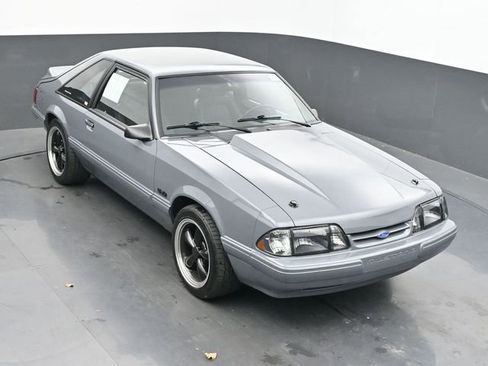 Used 1993 Ford Mustang LX image 28