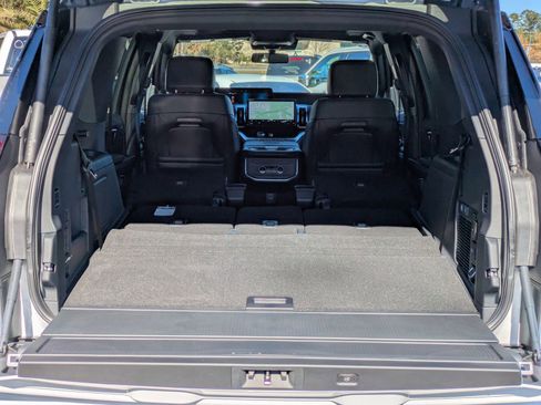 New 2025 Ford Expedition Platinum w/ Stealth Performance Package image 14