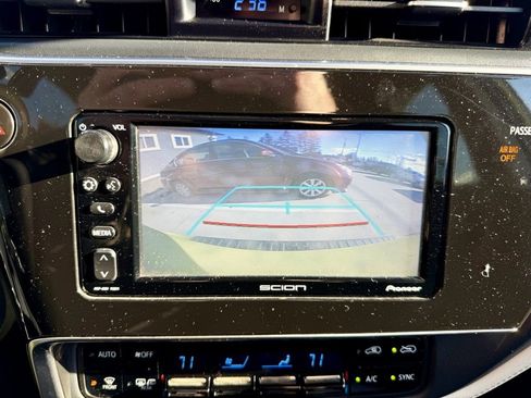 Used 2016 Scion iM image 30