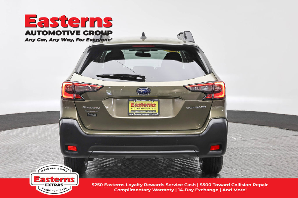 Used 2024 Subaru Outback Premium AWD/4WD image 7