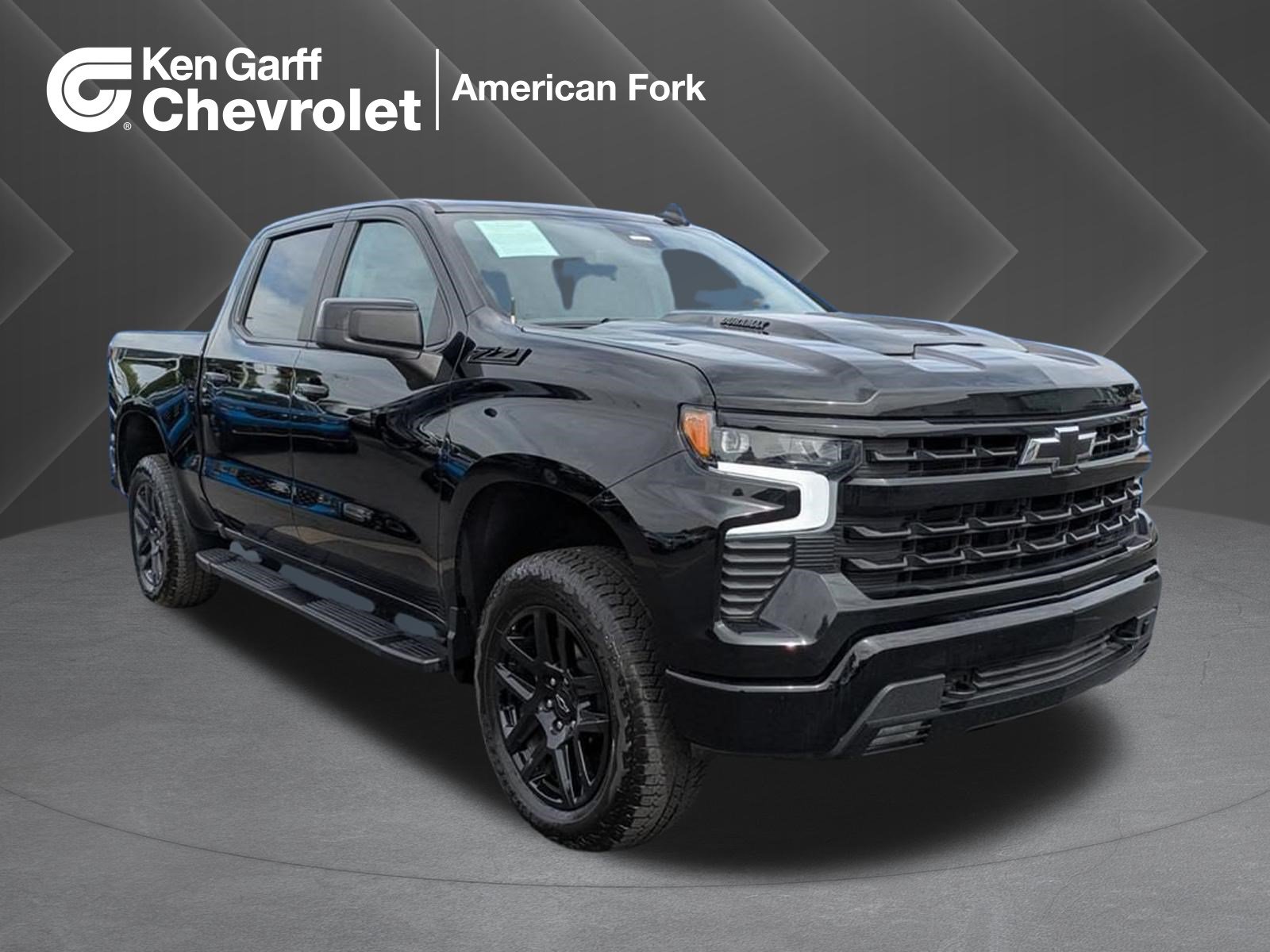 Used 2025 Chevrolet Silverado 1500 LT Trail Boss w/ Convenience Package II AWD/4WD image 1