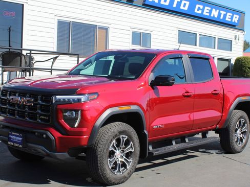 Used 2023 GMC Canyon AT4 w/ Technology Package AWD/4WD image 2