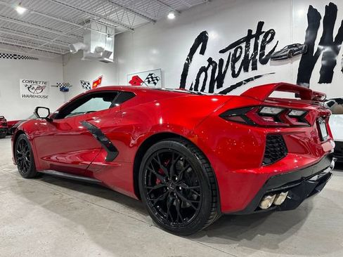 Used 2024 Chevrolet Corvette Stingray Premium Cpe w/ Z51 Performance Package RWD image 4