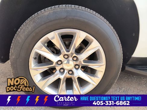 Used 2023 Chevrolet Suburban Premier RWD image 10