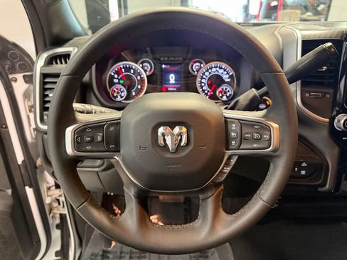 Used 2025 RAM 2500 Big Horn AWD/4WD image 13